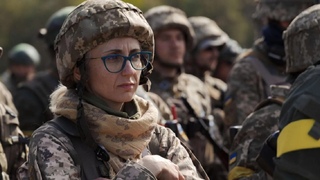 Мобилизация в Украине. Кто из женщин должен стать на военный учет и обязанности военнообязанных женщин фото